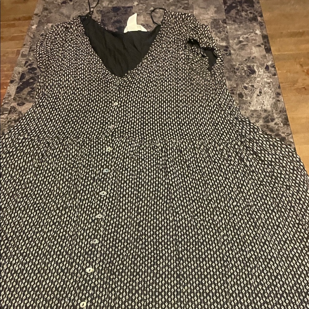 H&M Black and White Stitch Detail Garment